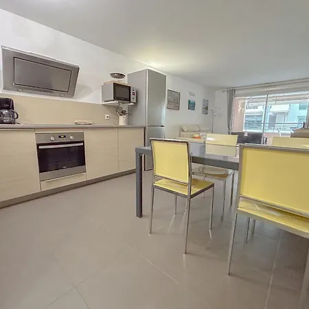 A 100 M Des Plages Rue De Provence Apartment Saint-Raphael (Var)