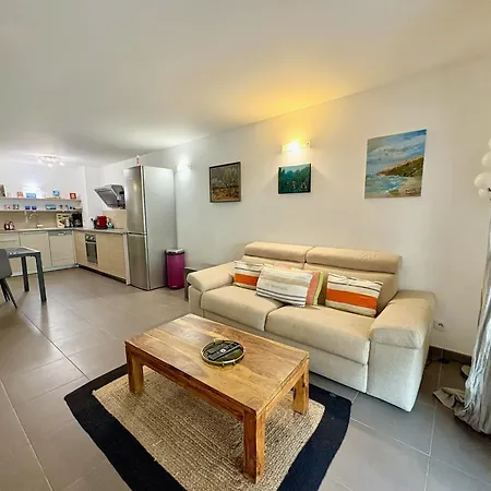 A 100 M Des Plages Rue De Provence Apartmán *
