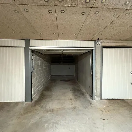 A 100 M Des Plages Rue De Provence * Saint-Raphael (Var)