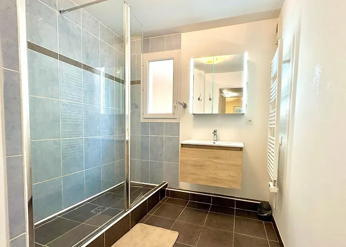 A 100 M Des Plages Rue De Provence Apartament